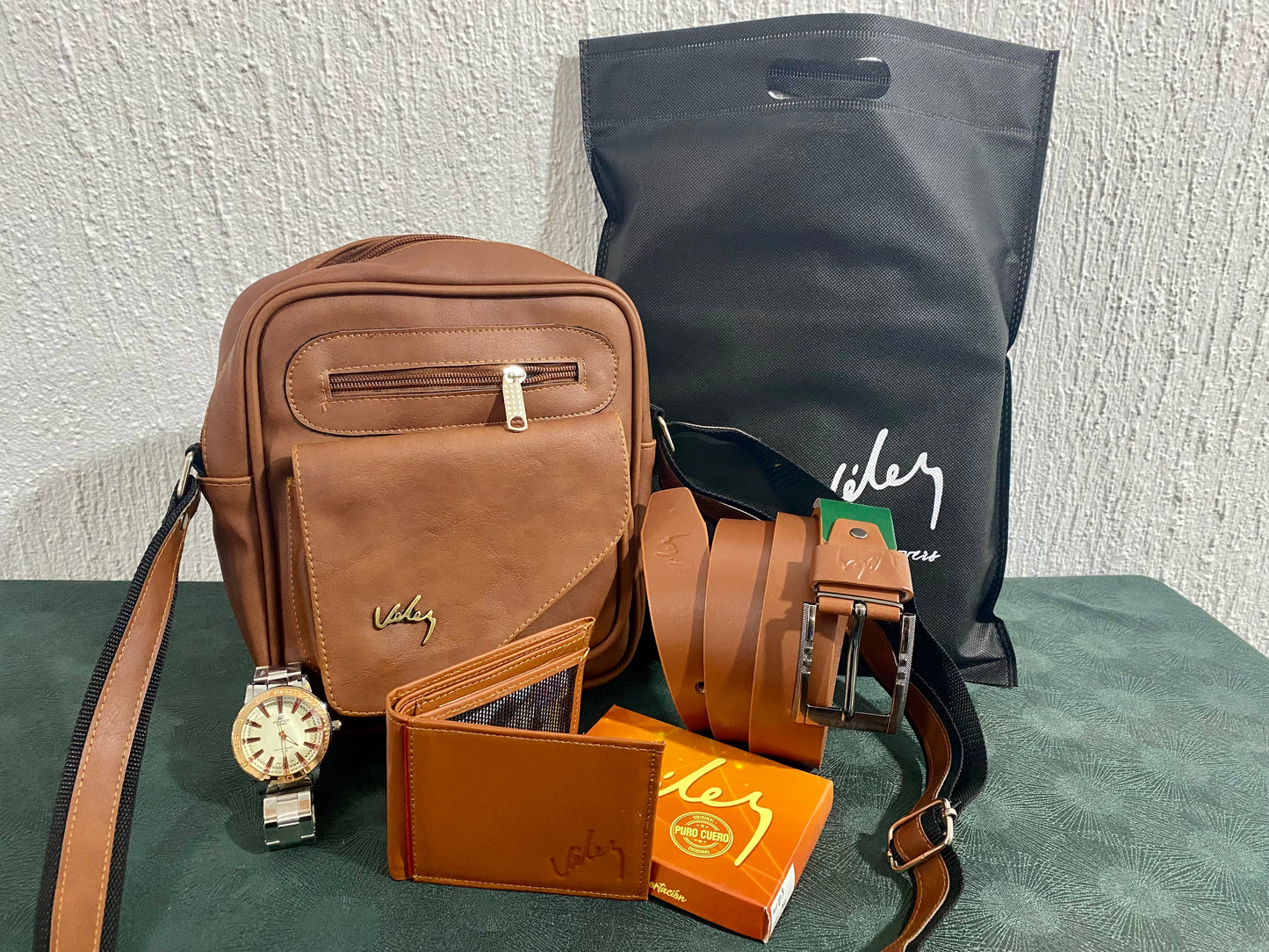 Combo Caballero: Carriel 23 cm + Reloj + Correa + Billetera Vélez