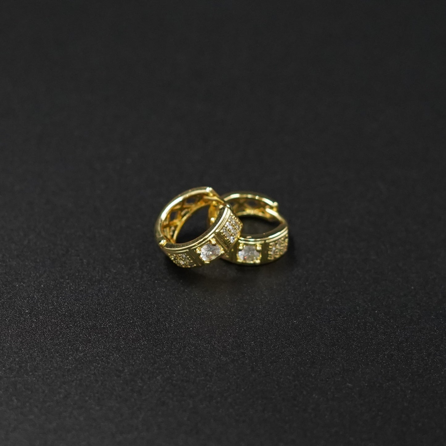 Combo: Cadena + Medalla de la Virgen + Pulsera + Candongas