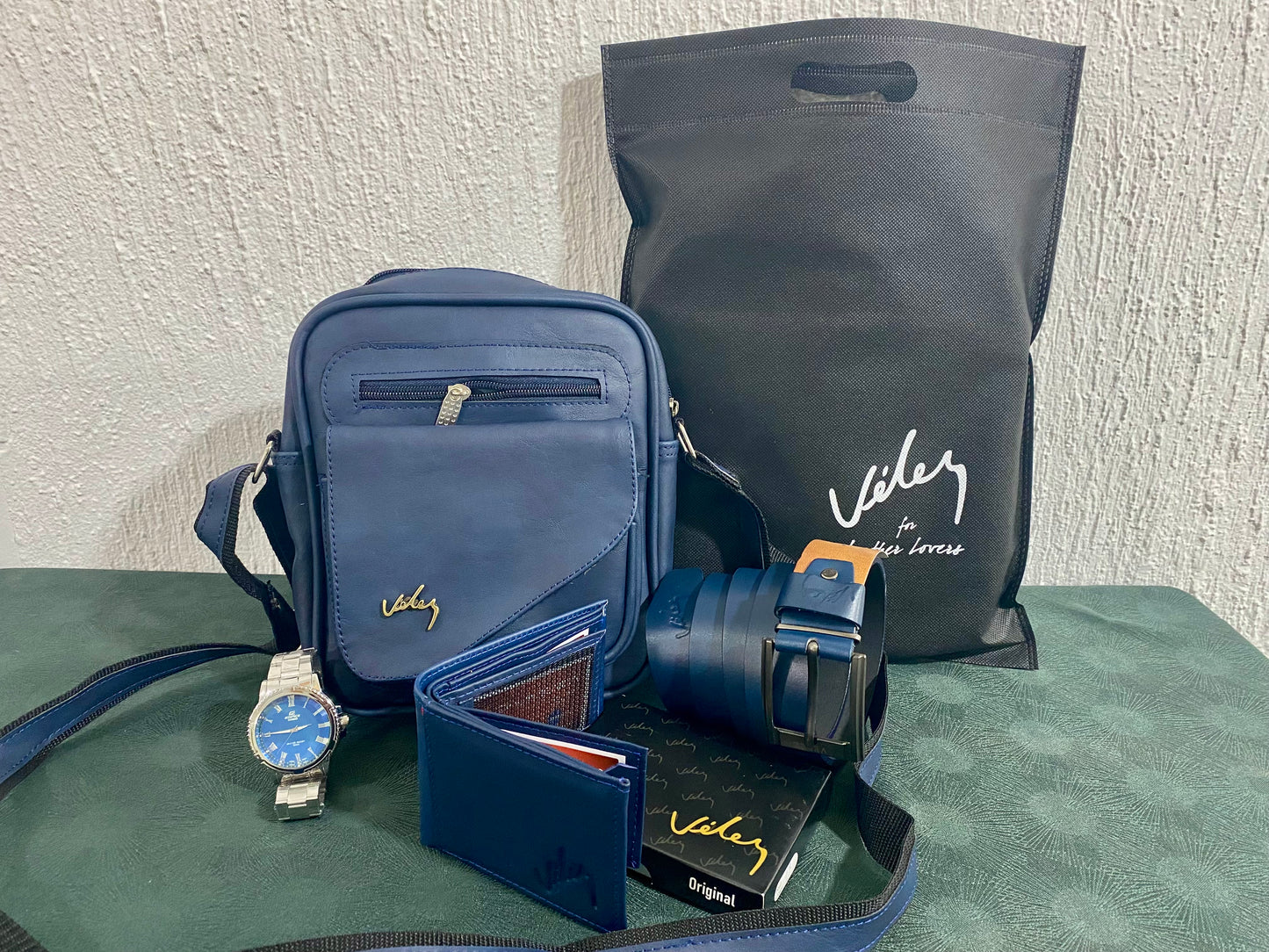Combo Caballero: Carriel 23 cm + Reloj + Correa + Billetera Vélez