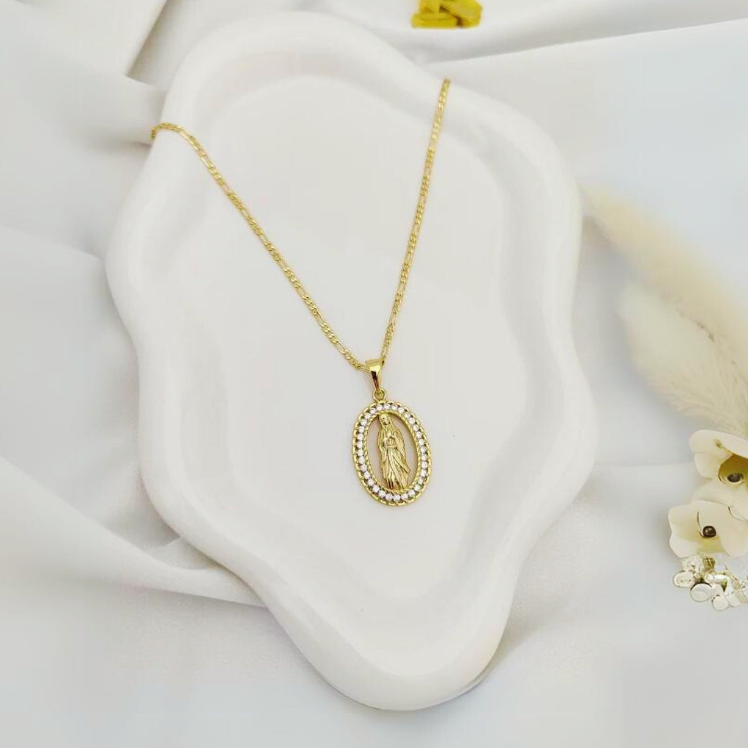 Collar Virgen Maria con Caja Regalo
