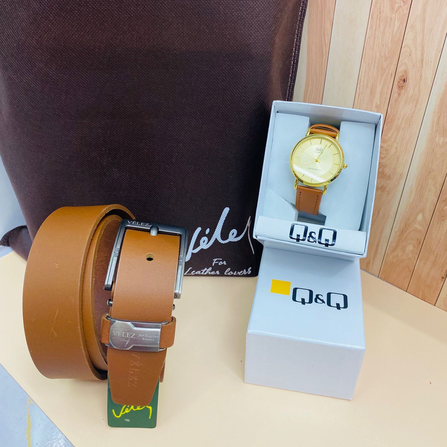 Combo Caballero: Correa Vélez + Reloj Q&Q