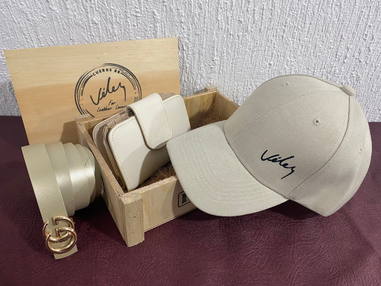 Combo Mujer Gorra Vélez + Correa Gucci + Billetera Tap