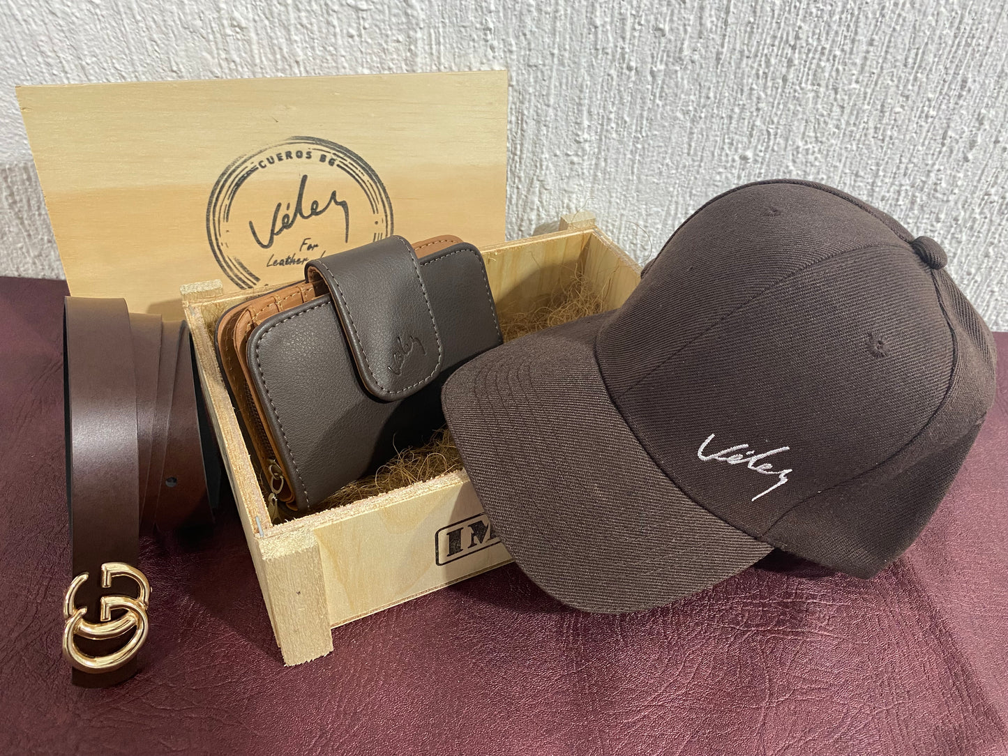 Combo Mujer Gorra Vélez + Correa Gucci + Billetera Tap